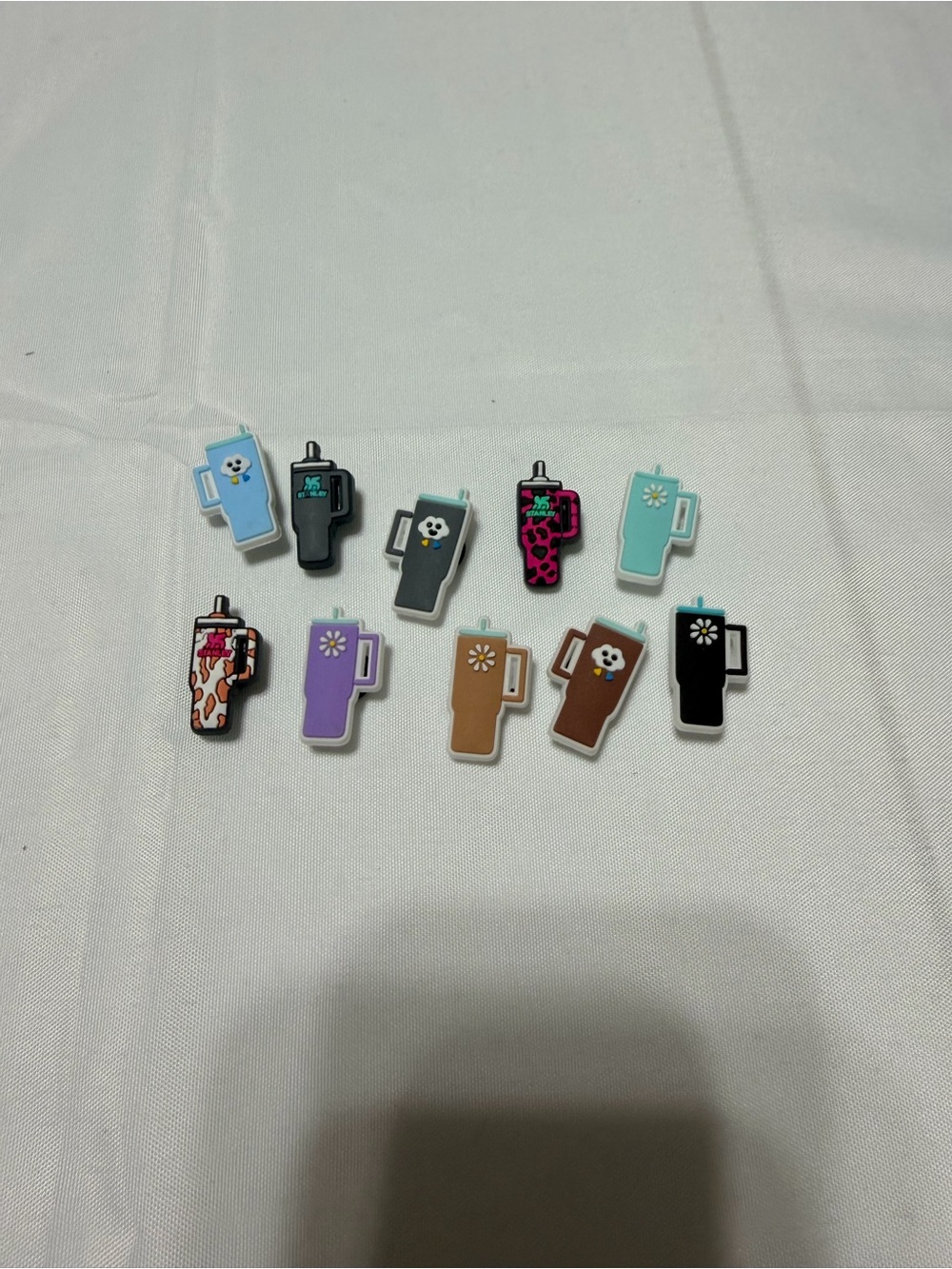 Lot of 10 croc Jibbits Charm Set - Colorful Beverage Icons